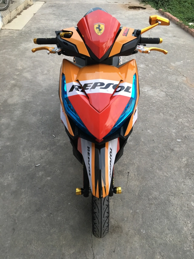 Vario 125 tinh tế nhẹ nhàng với tem repsol 2018 - 1