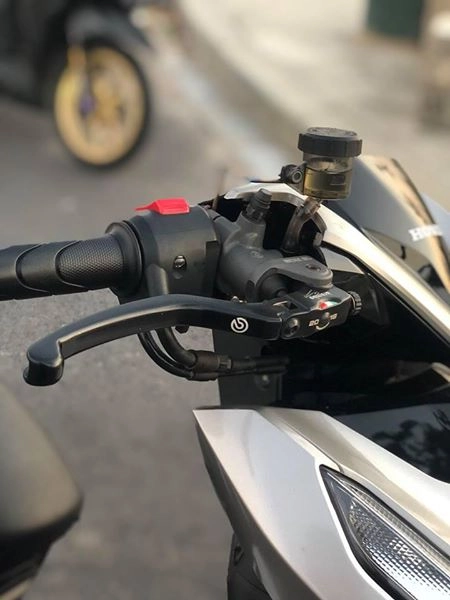 Vario 150 2019 độ full option được đăng bán với giá hơn 80 triệu đồng - 4