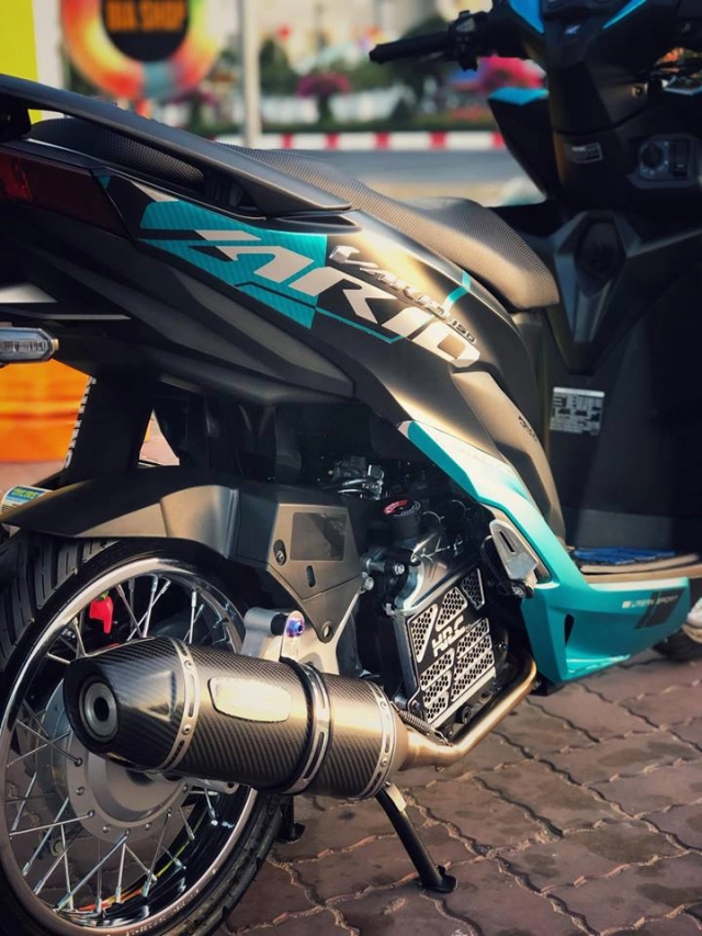 Vario 150 đô banh căm đi kem ông xa uy lưc cua biker phô biên dành cho me đi chơ - 8