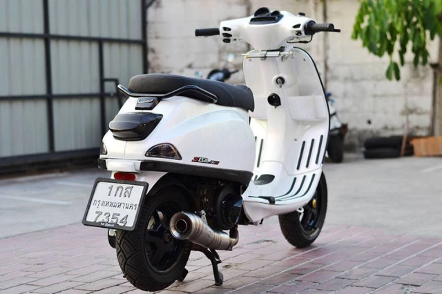 Vespa sprint độ siêu ấn tượng với dàn đồ chơi hiệu năng cao - 7