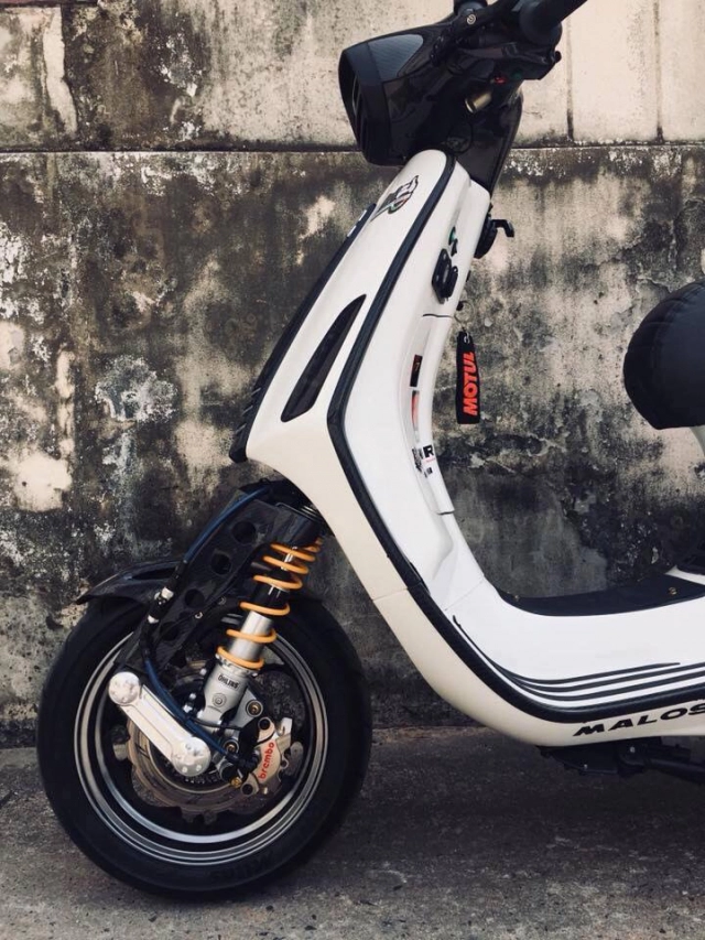 Vespa sprint phá vỡ phong cách cổ điển để đem lại sự khác biệt - 6