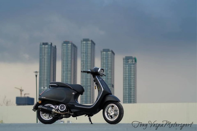 Vespa sprint trong bản độ lịch lãm với dàn đồ chơi khó tìm - 1