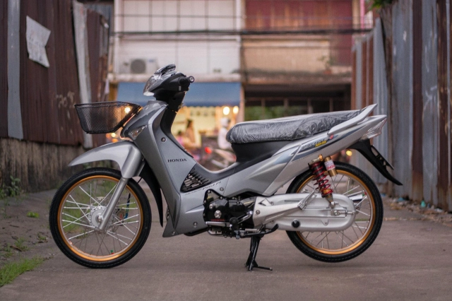 Wave 125 đô đep không goc chêt mang phong cach soi bac - 8