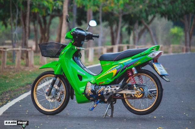 Wave 125 độ mang đôi chân quyền lực độc bước trên đất thái - 7