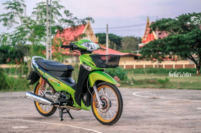 Wave 125 đô siêu phâm xanh la vơi dan chân ao ươc cua anh em chơi xe - 9