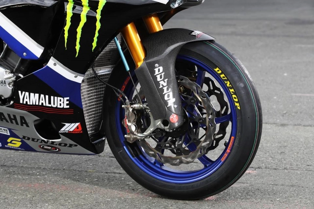 Yamaha r1 độ hấp dẫn với sự tài trợ từ monster energy - 3