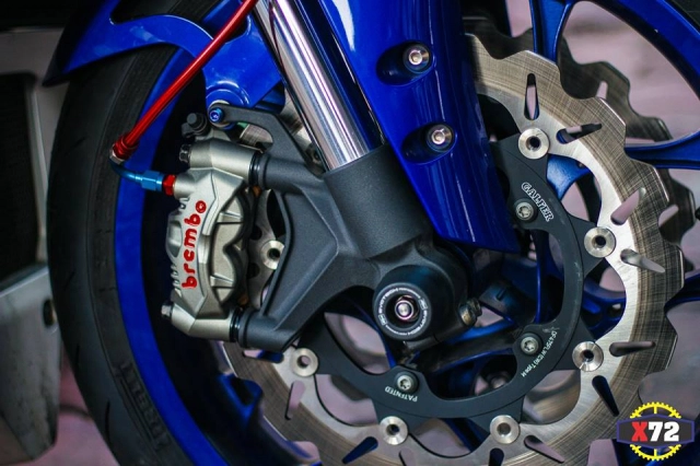 Yamaha r1 độ hết bài đầy nổi bật với loạt trang bị khủng của biker xứ biển - 7