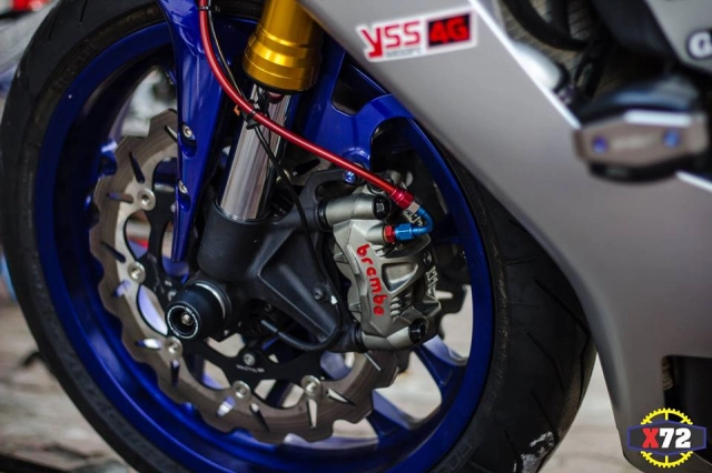 Yamaha r1 độ hết bài đầy nổi bật với loạt trang bị khủng của biker xứ biển - 8