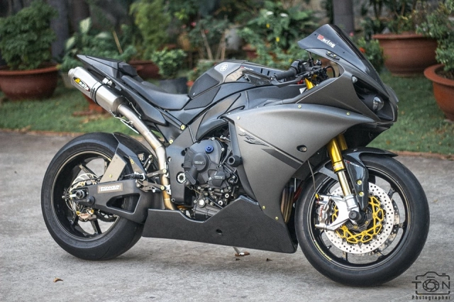 Yamaha r1 độ - hung thần đường phố lực lưỡng trong diện mạo fullblack đến từ xứ biển - 1