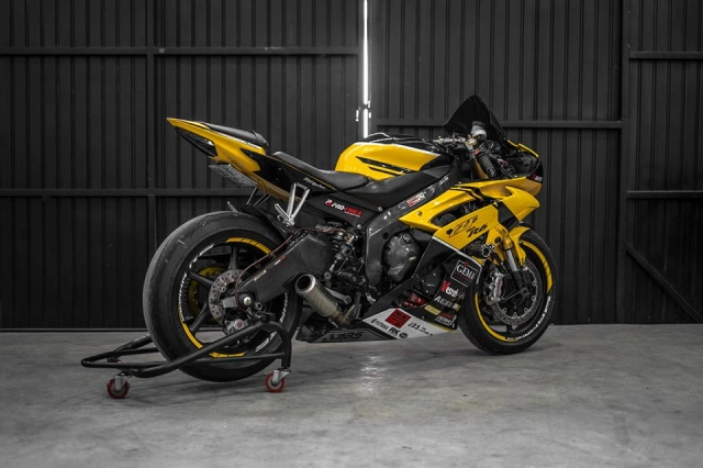 Yamaha r6 độ hớp hồn người hâm mộ với phong cách yellow sporty trên đất việt - 12
