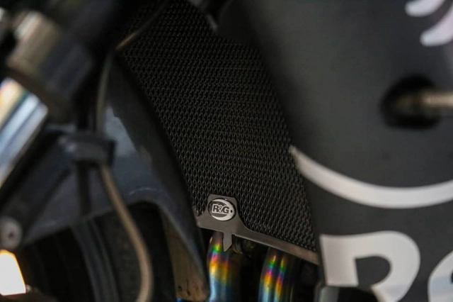 Yamaha r6 nâng cấp lôi cuốn với diện mạo redbull black - 8