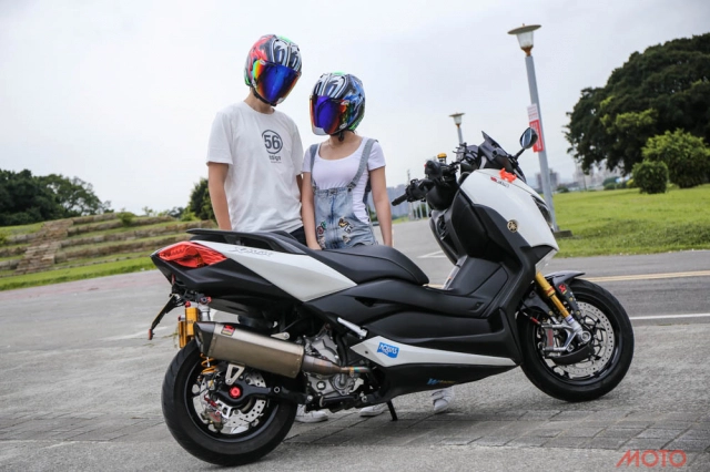 Yamaha x-max300 độ chất lừ của một biker đến từ đài loan - 18