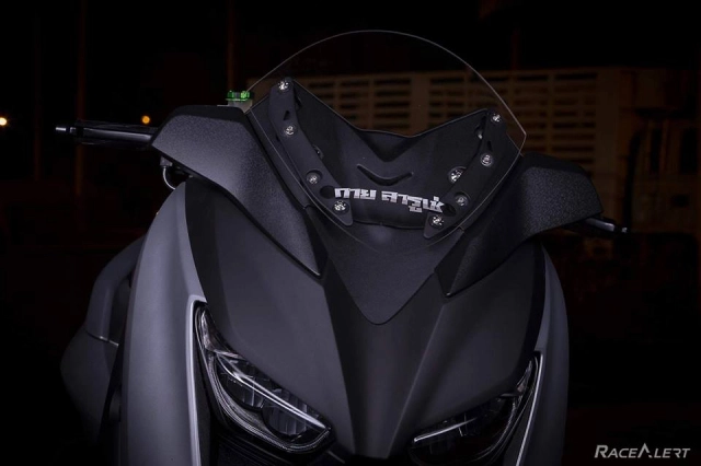 Yamaha x-max300 độ vẻ đẹp huyền ảo dưới tầng hầm tối đen - 4