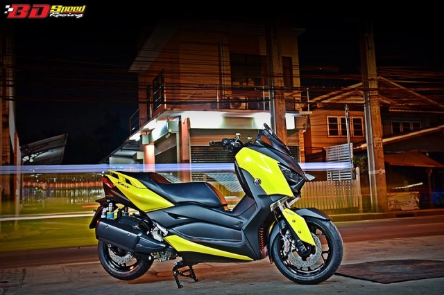 Yamaha x-max300 vẻ đẹp sâu sắc từ những nâng cấp tinh tế - 1