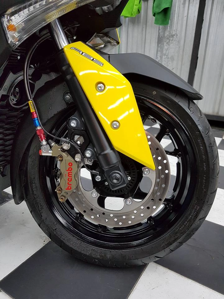 Yamaha xmax 400 bản độ nâng tầm sức hút từ biker thái - 10