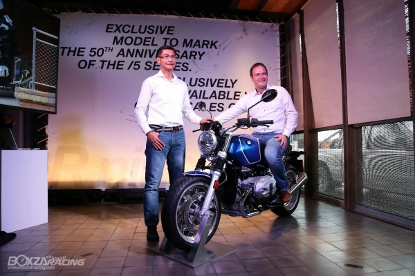 Bmw rninet 5 tribute edition giá hơn 700 triệu đồng đổ bộ thị trường thái lan - 3