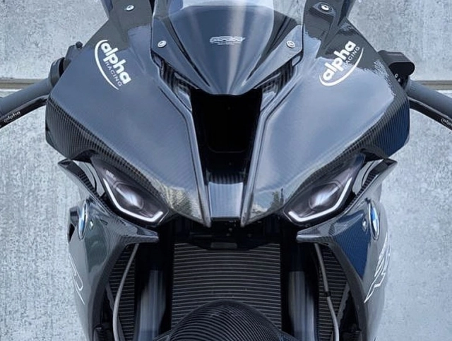 Bmw s1000rr 2019 độ siêu đỉnh với cấu hình full carbon - 1