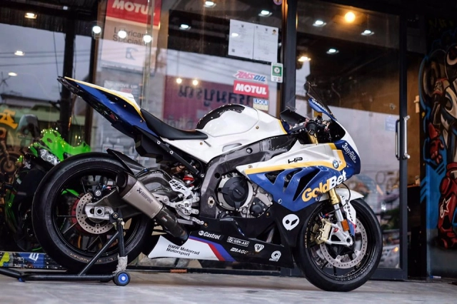 Bmw s1000rr diện vừa đủ ngầu với bộ áo goldbet - 14