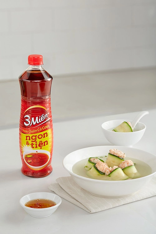 Canh bí ngòi cuộn tôm đậm đà nhờ công thức và gia vị bí mật của masterchef tuyết phạm - 1