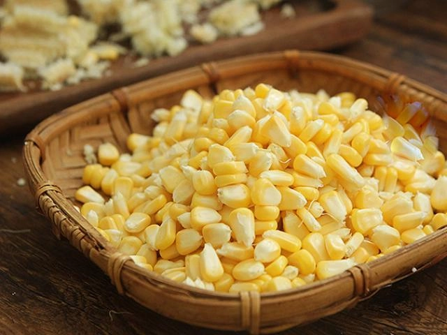 Còn thừa bắp ngô ngọt mẹ đảm làm ngay bánh này được bữa sáng ngon tuyệt đỉnh - 8