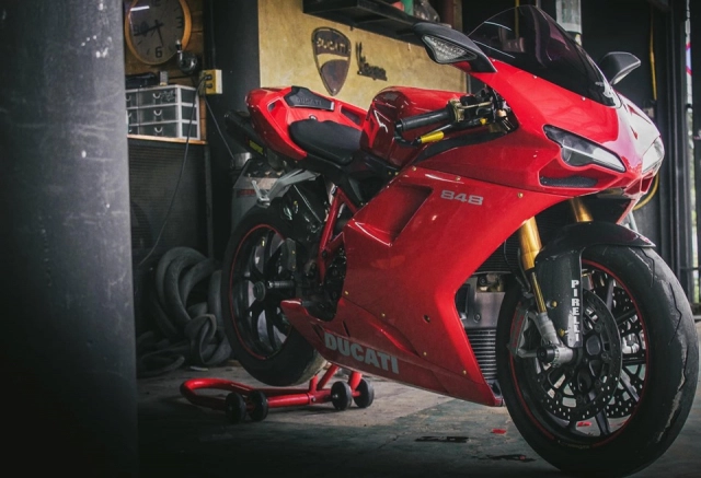 Ducati 848 sport hồi sinh trong diện mạo mới toanh cực kì chất chơi - 1