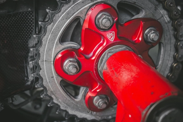 Ducati 848 sport hồi sinh trong diện mạo mới toanh cực kì chất chơi - 14