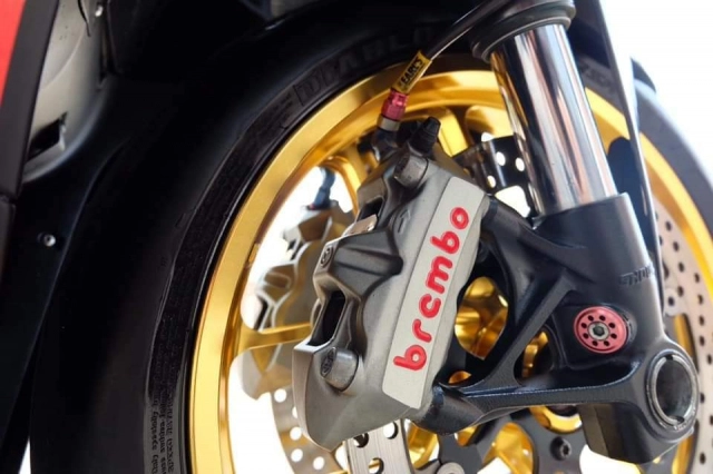 Ducati panigale 899 độ ấn tượng với phong cách superleggera - 6