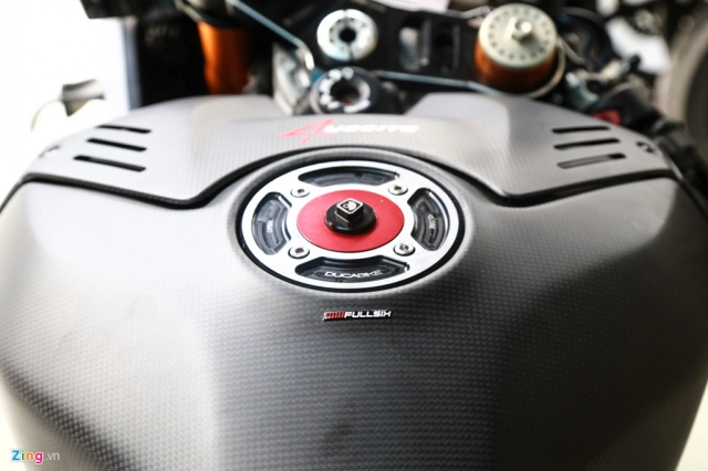 Ducati panigale v4 s biến hình v4 r full-carbon hơn 800 triệu đồng của biker việt - 6