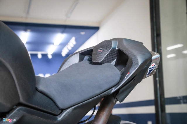 Ducati panigale v4 s biến hình v4 r full-carbon hơn 800 triệu đồng của biker việt - 7