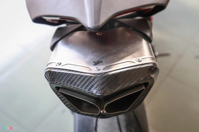 Ducati panigale v4 s biến hình v4 r full-carbon hơn 800 triệu đồng của biker việt - 8