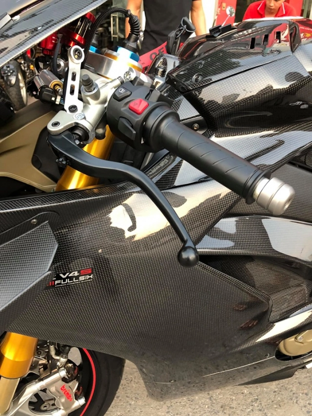 Ducati panigale v4 s độ chất lừ với dàn áo full carbon của biker việt - 6