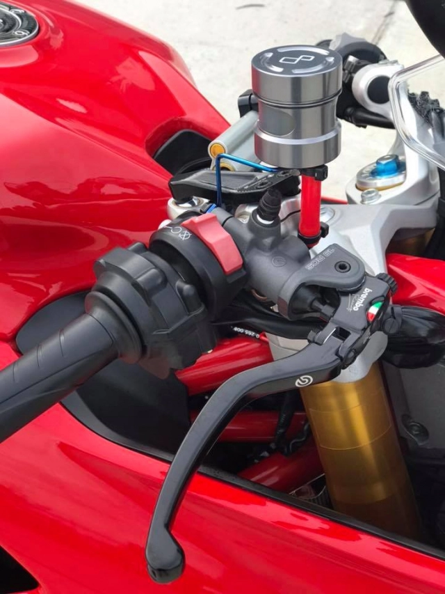 Ducati supersport s độ hoàn thiện với dàn option hàng hiệu - 3