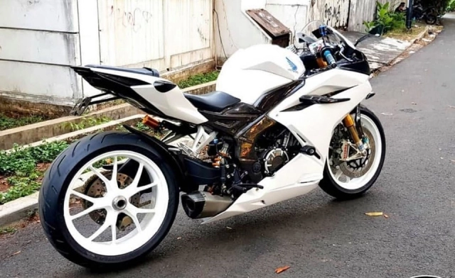 Honda cbr250rr độ hoàn hảo với dàn chân 1 gắp của những anh lớn - 4