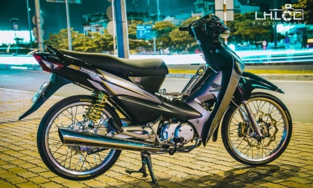 Honda wave độ biến thể mới đẹp lung linh giữa màn đêm sài thành - 3