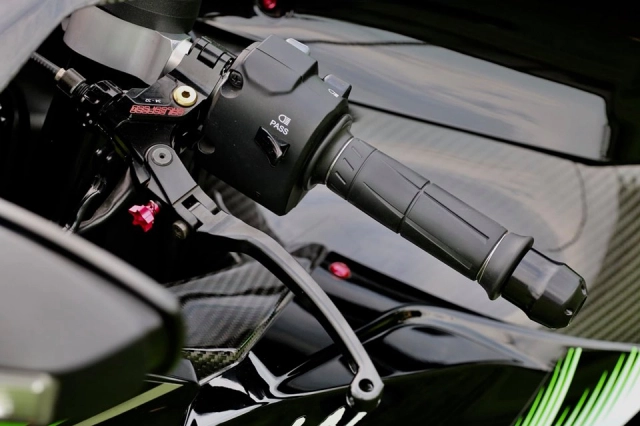 Kawasaki ninja zx-10r độ sặc mùi công nghệ đồ chơi nhật bản - 7