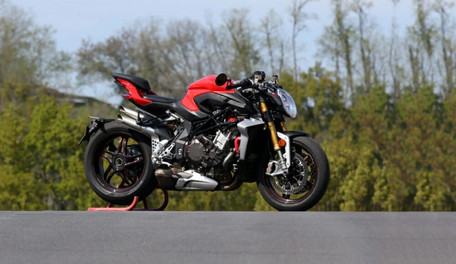 Kỷ lục 600 mô hình mv agusta brutale 1000 và superveloce 800 được bán hết trong một vài ngày - 3