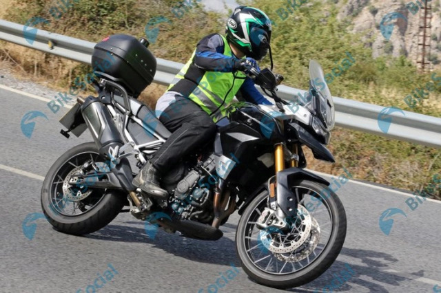 Lộ diện triumph tiger 900 phiên bản mới dành cho năm 2020 - 1