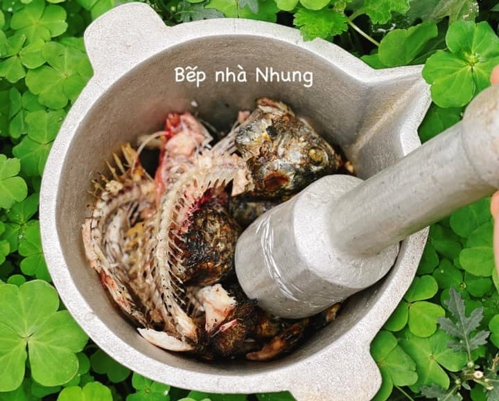 Mẹ đảm mách cách gỡ thịt cá rô đồng cực dễ lại không tanh nấu canh cải ngon tuyệt - 6