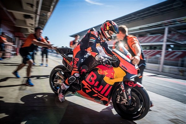 motogp pedrosa từ chối việc thay thế zarco tham dự đội đua ktm mùa giải 2020 - 3