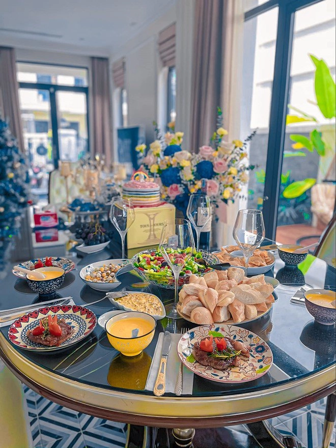 Tái hôn được chồng tặng biệt thự vân hugo thành cô vợ trong mơ luôn nhà sạch cơm ngon - 8