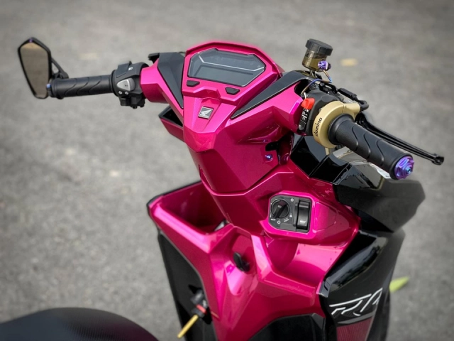 Vario 150 black-pink racing ấn tượng với dàn đồ chơi đẹp bá cháy - 4