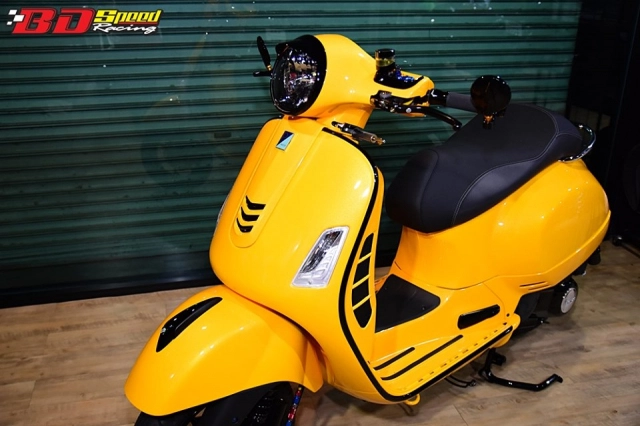 Vespa gts 300 super độ tỉ mỉ và cực chất đến từng chi tiết - 4