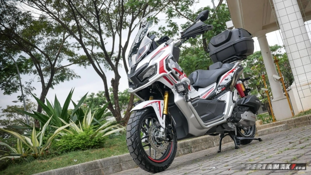 Xuất hiện adv 150 độ đẳng cấp theo phong cách touring - 1