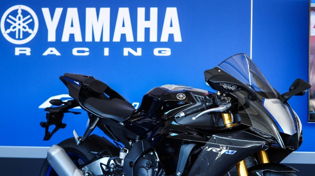 Yamaha r1 2020 hoàn toàn mới chính thức ra mắt tại laguna seca với giá hơn 400 triệu vnd - 4
