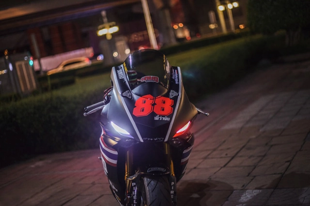 Yamaha r6 độ phong cách đường đua đến từ xứ sở chùa vàng - 1