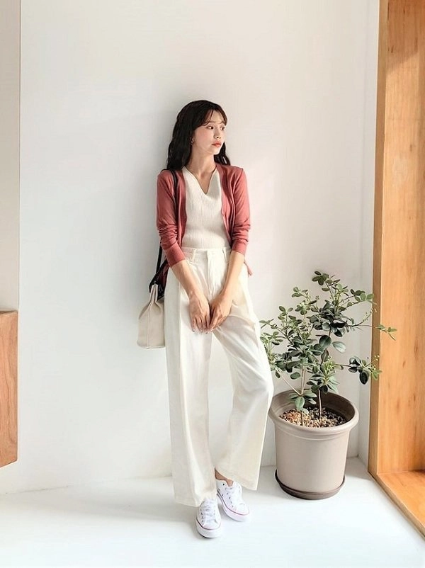 7 công thức phối đồ ấm áp với quần âu nàng công sở diện cả tuần rét mướt chẳng chán - 8