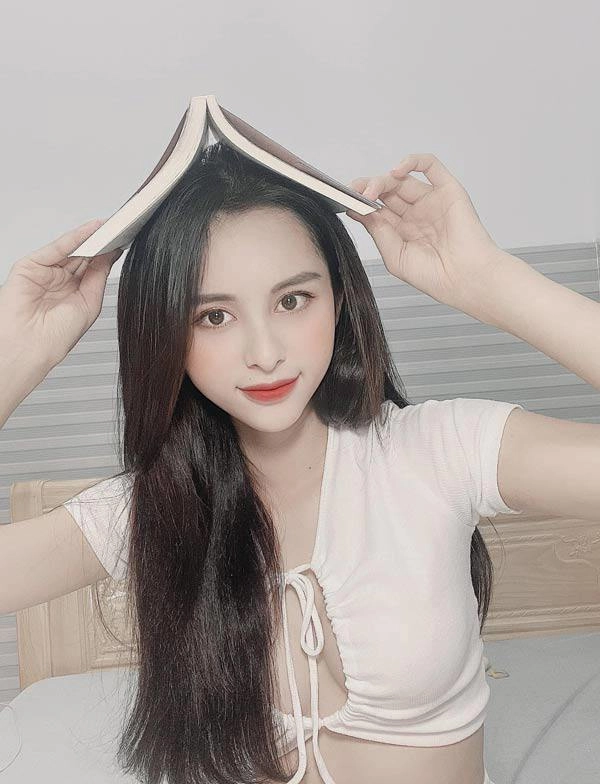 Á hậu chuyển giới đeo túi đi làm từ thiện biết giá ai nấy toát mồ hôi hột - 10