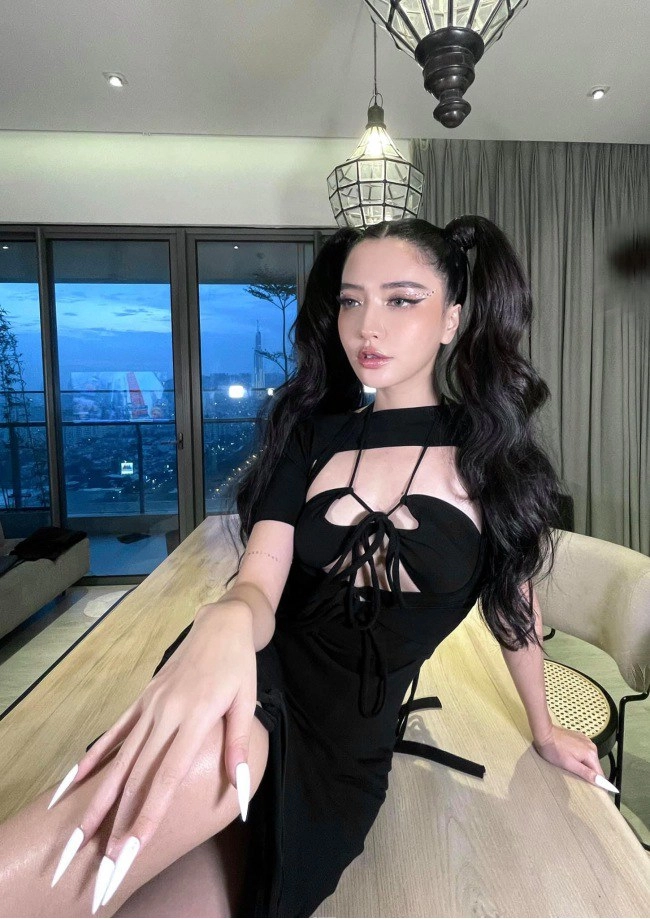 Bích phương phá đảo mxh với bộ cánh quyến rũ nhưng nhìn cứ hao hao mai davika - 6