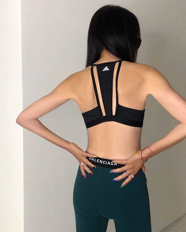 Body tuổi 71 đẹp như gái 20bà hoàng váy cưới vera wang vẫn khóche đậy làn da chảy xệ - 7