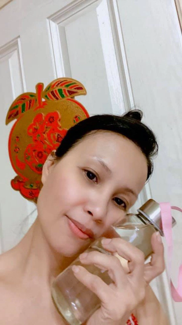 Cẩm ly lại khoe ảnh selfie dân tình chỉ biết thẫn thờ trước mặt mộc ở độ tuổi u55 - 1